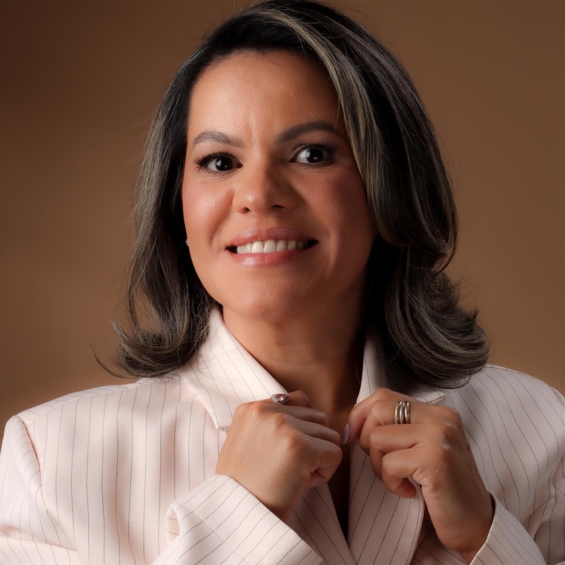  Ana Paula Aneanes